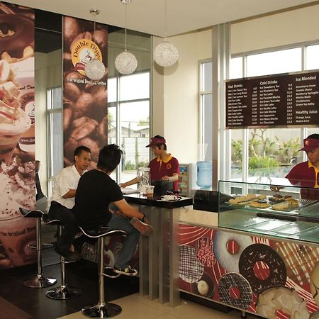 Valore Hotel Cimahi Экстерьер фото