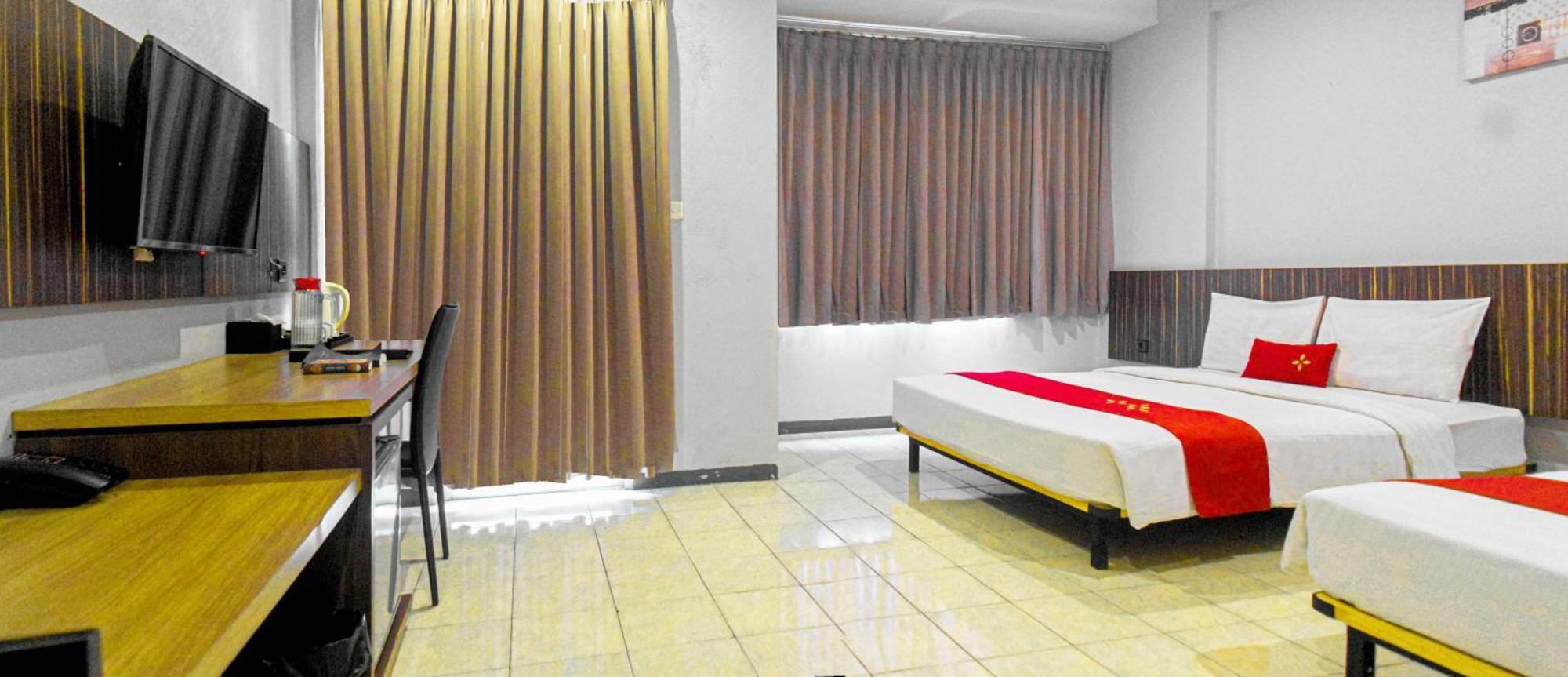 Valore Hotel Cimahi Экстерьер фото