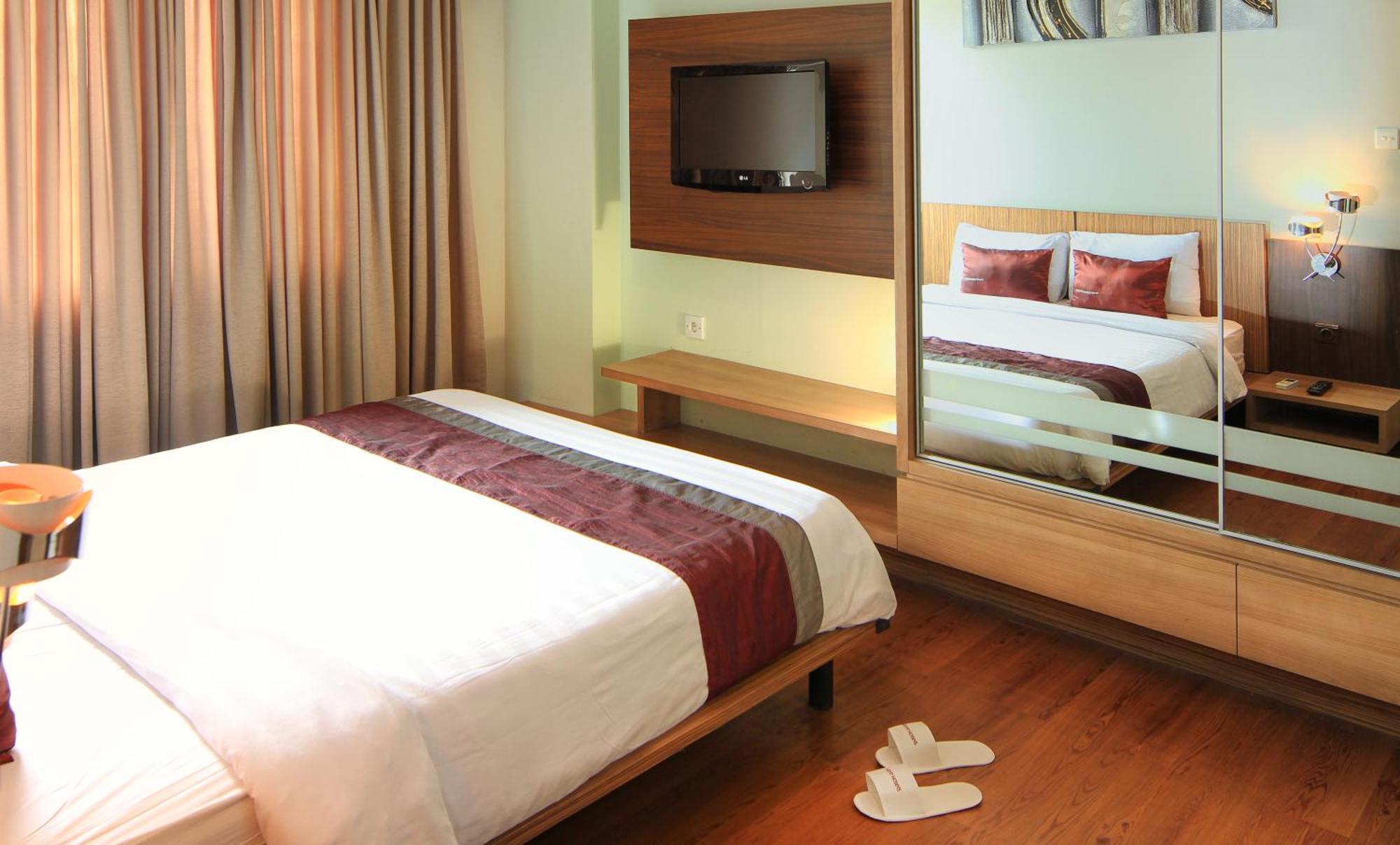 Valore Hotel Cimahi Экстерьер фото