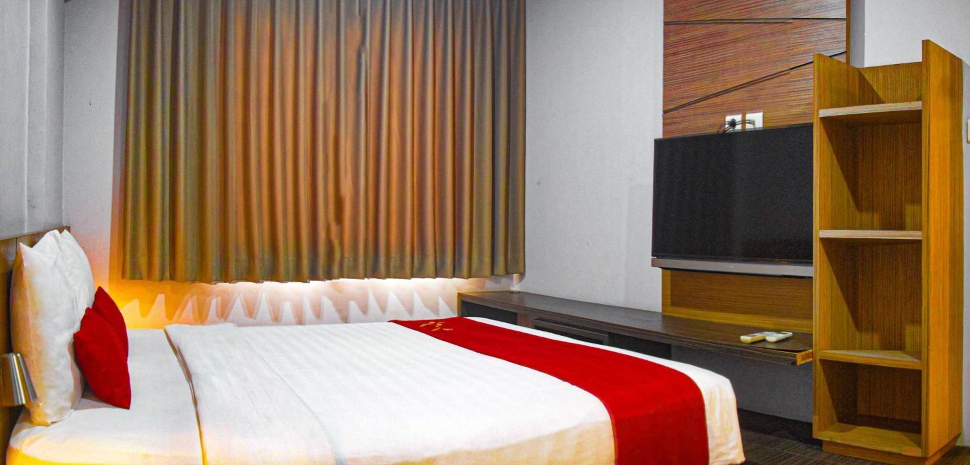 Valore Hotel Cimahi Экстерьер фото